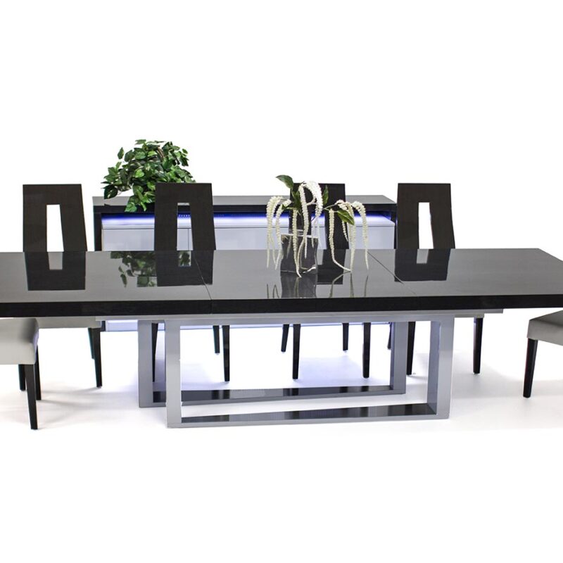 DOMINO DINING TABLE