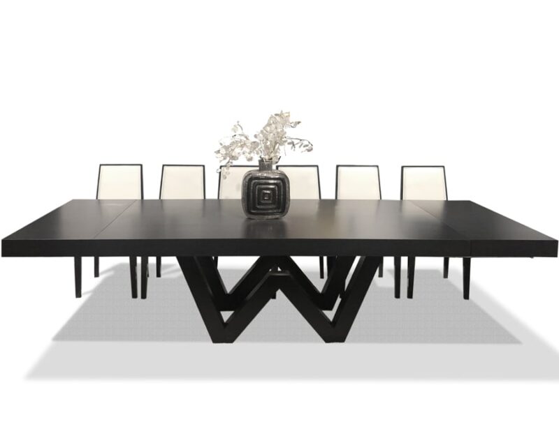 WINDSOR DINING TABLE