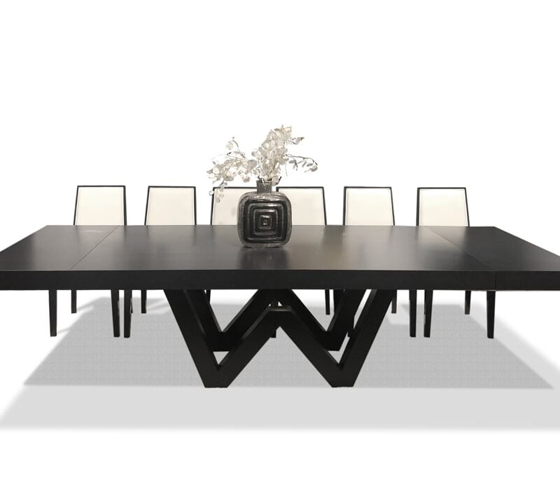WINDSOR DINING TABLE